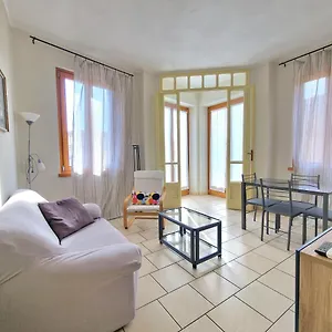 center-view-apartment.hotelinveneto.com/