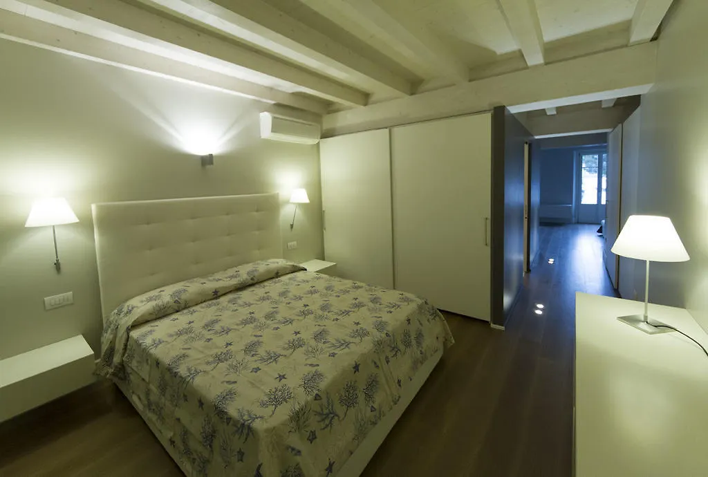 La Casa Del Porto Lejlighed Lovere 0*,